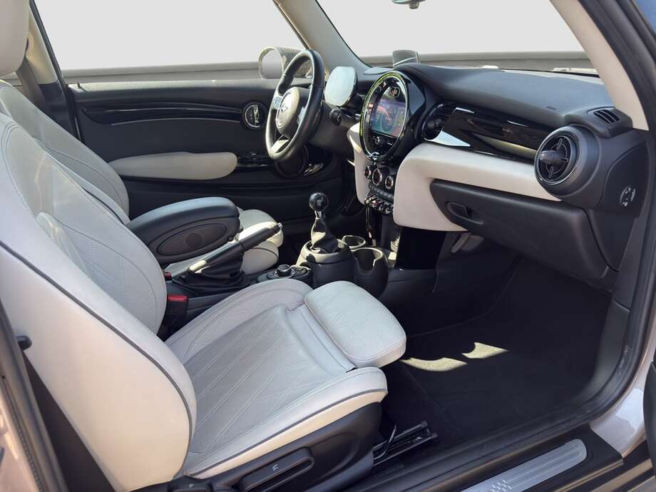 MINI Cooper S (Bild 16/22)
