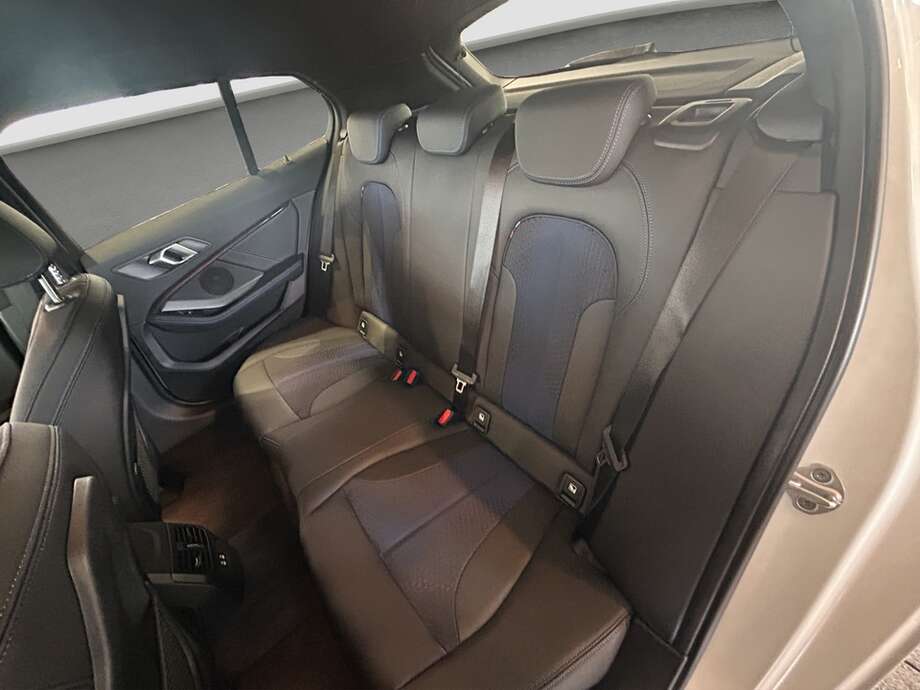 BMW 120d (Bild 14/20)
