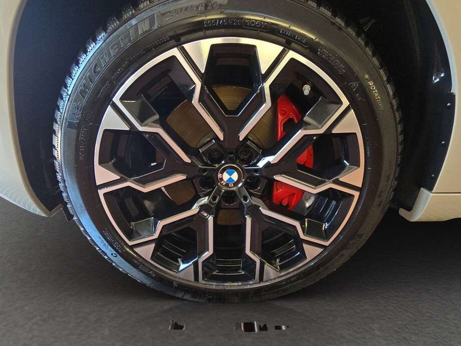 BMW X3 (Bild 9/18)