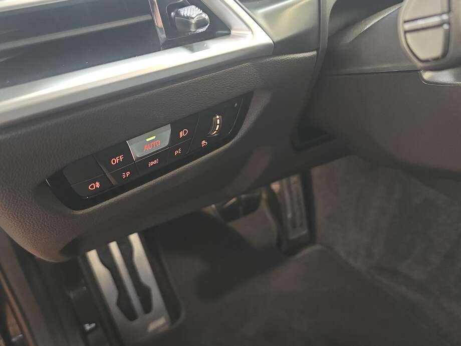 BMW M240i (Bild 17/18)