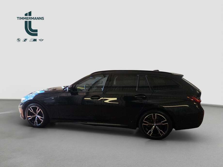 BMW 320d (Bild 2/18)