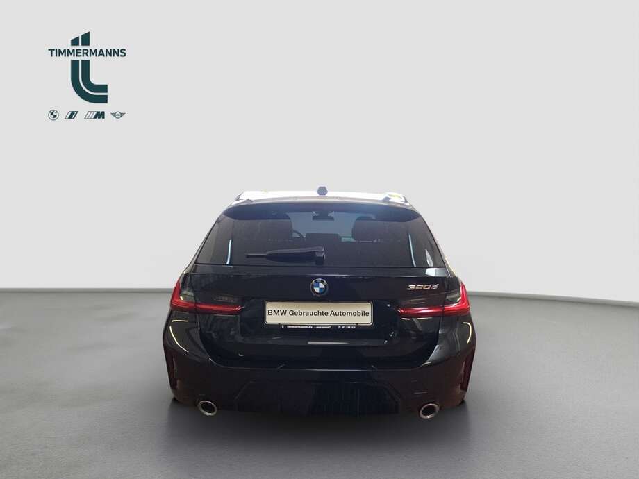 BMW 320d (Bild 4/18)