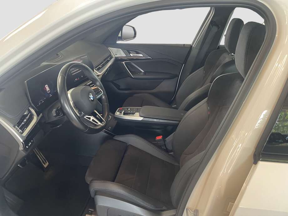 BMW X1 (Bild 10/15)