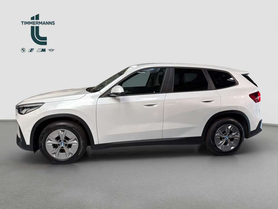 BMW iX1 xDrive30 (Bild 2/18)