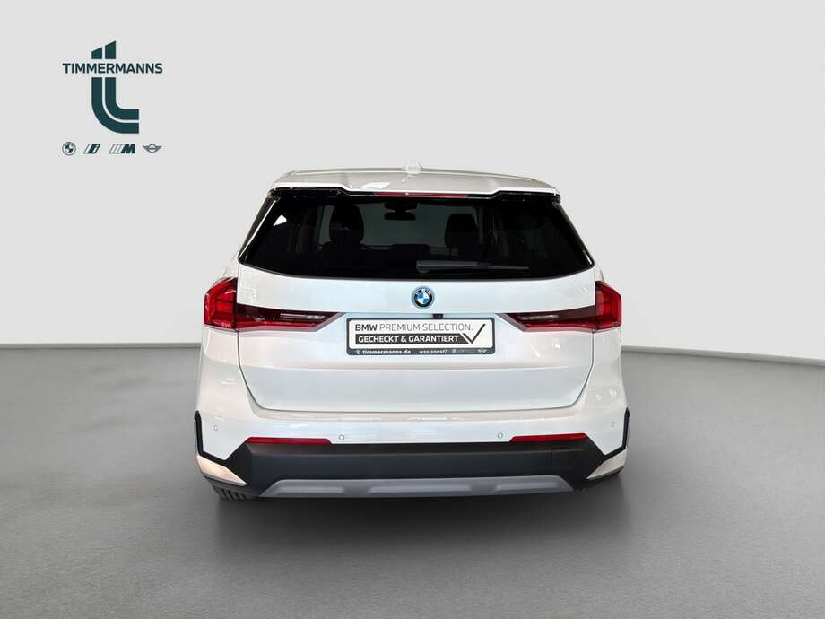 BMW iX1 xDrive30 (Bild 4/18)