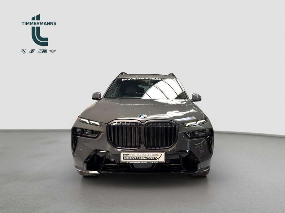 BMW X7 xDrive40d (Bild 9/19)