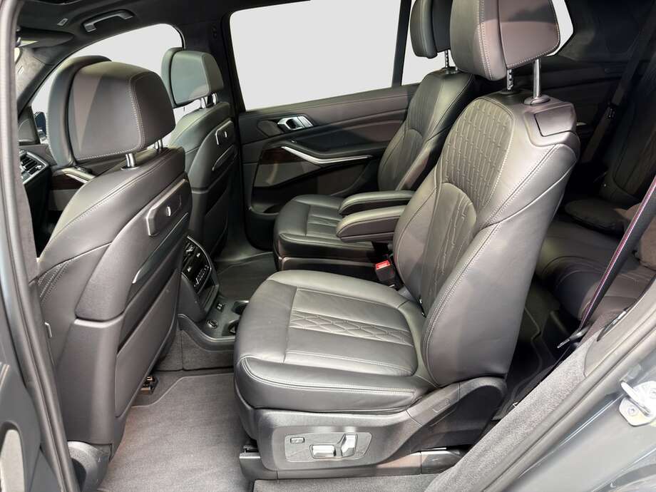 BMW X7 xDrive40d (Bild 15/19)