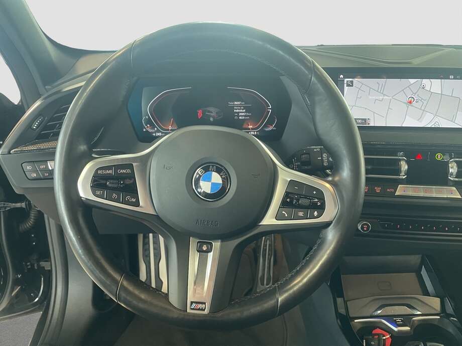 BMW 118i (Bild 11/15)