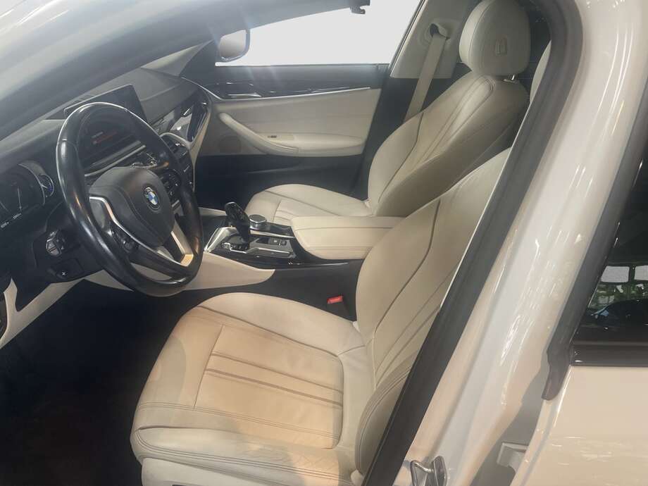 BMW 525d (Bild 9/13)