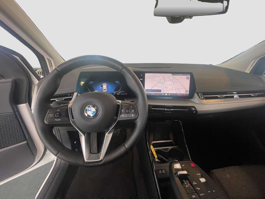 BMW 220 Active Tourer (Bild 12/16)