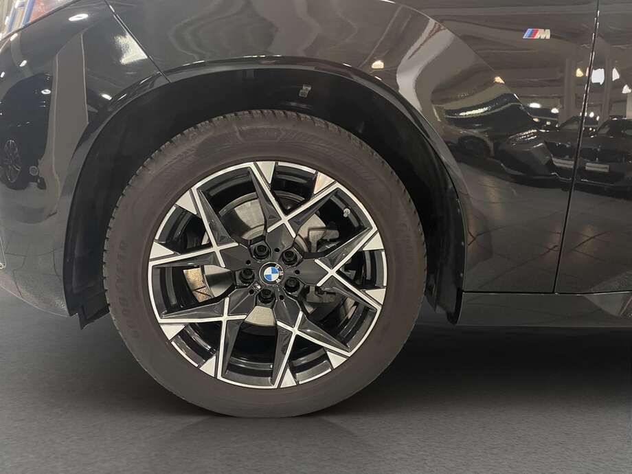 BMW X3 (Bild 9/18)