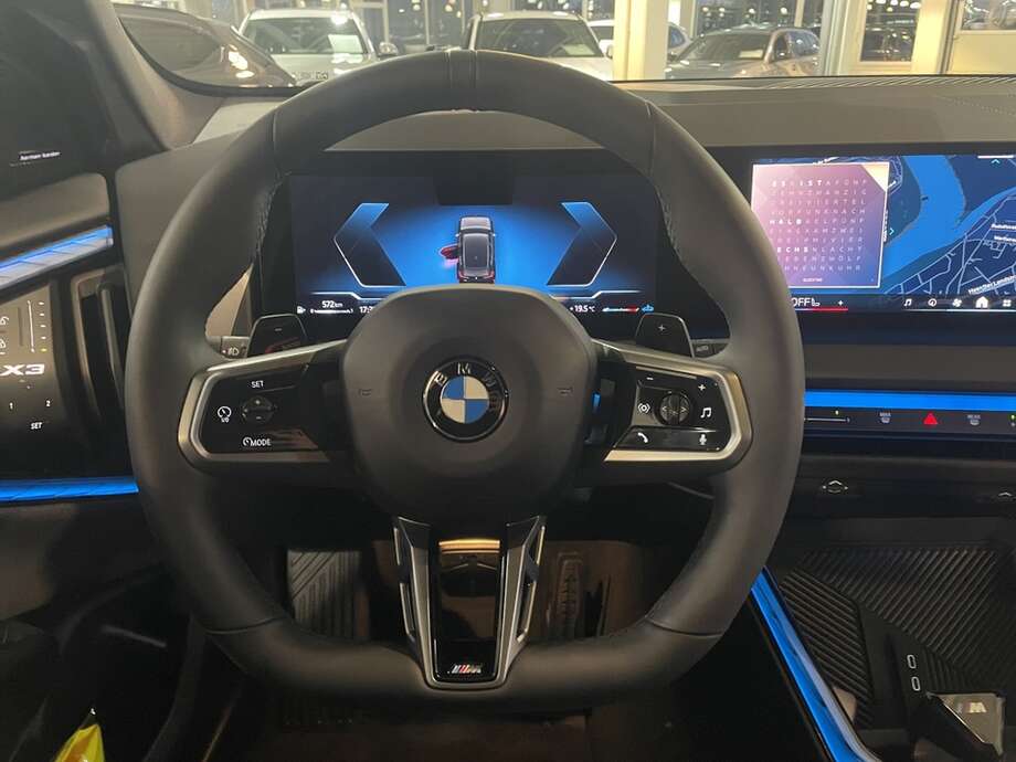 BMW X3 (Bild 13/18)