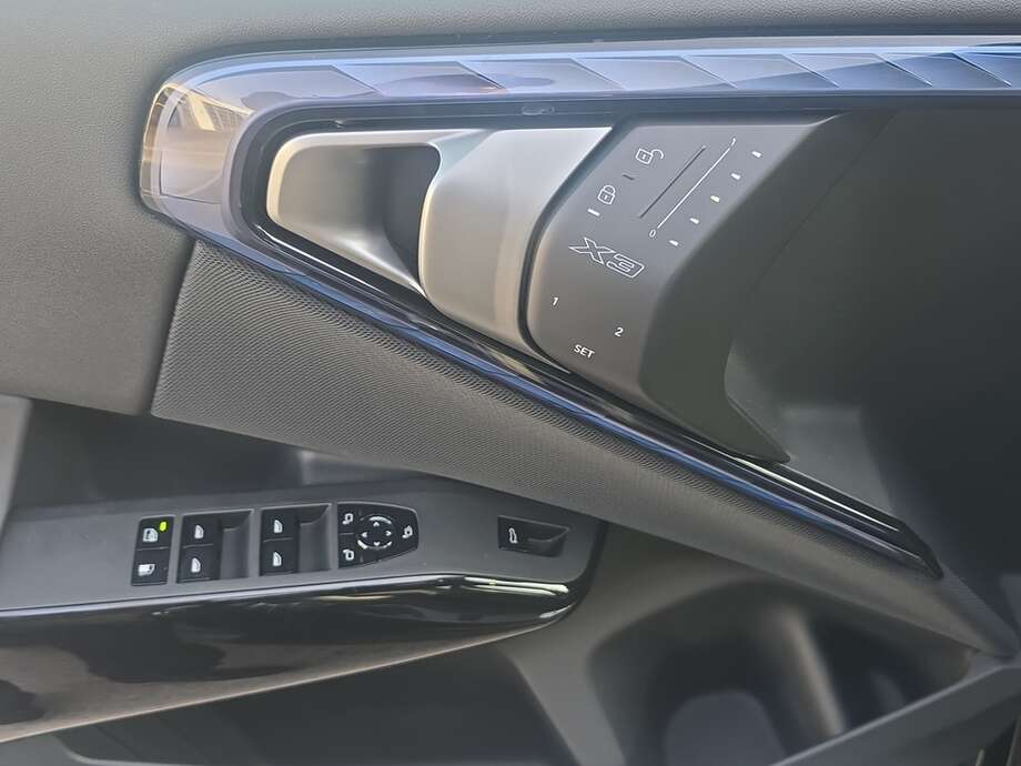 BMW X3 (Bild 16/17)