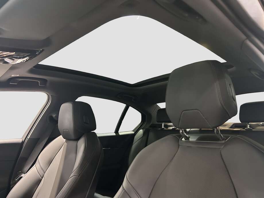 BMW i5 eDrive40 (Bild 11/19)