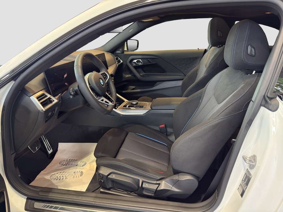 BMW 220 (Bild 10/17)