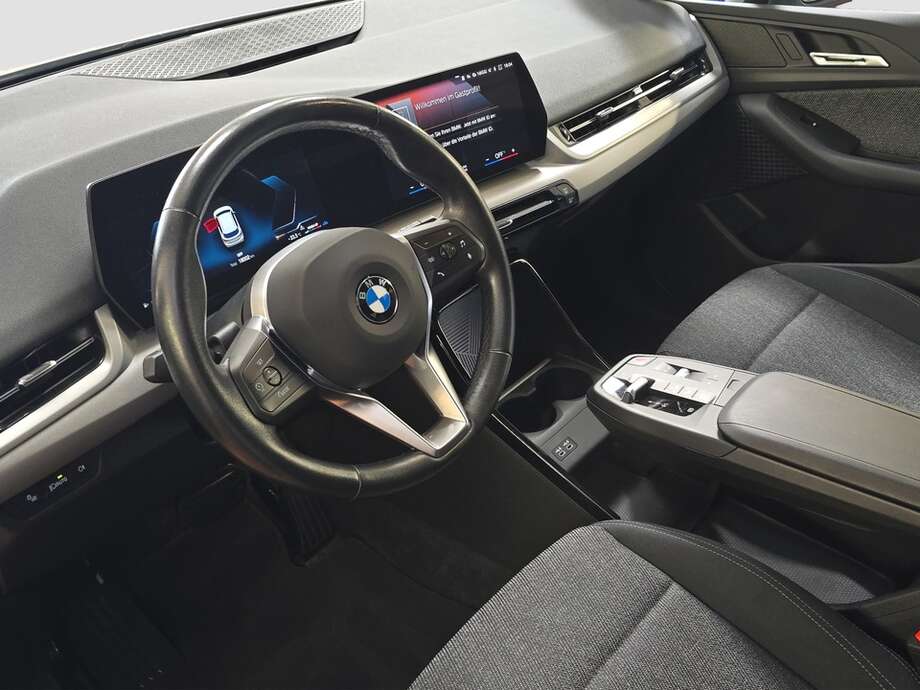 BMW 218 Active Tourer (Bild 10/18)