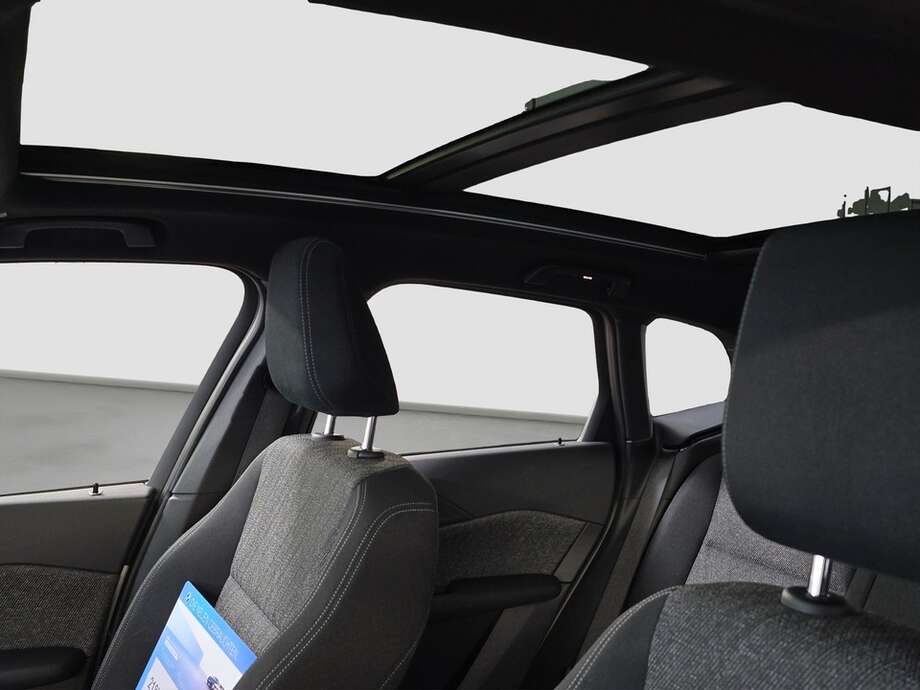 BMW 218 Active Tourer (Bild 11/18)