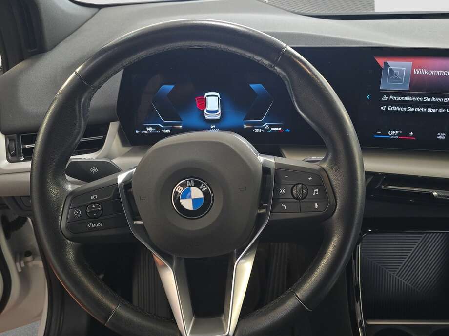 BMW 218 Active Tourer (Bild 12/18)