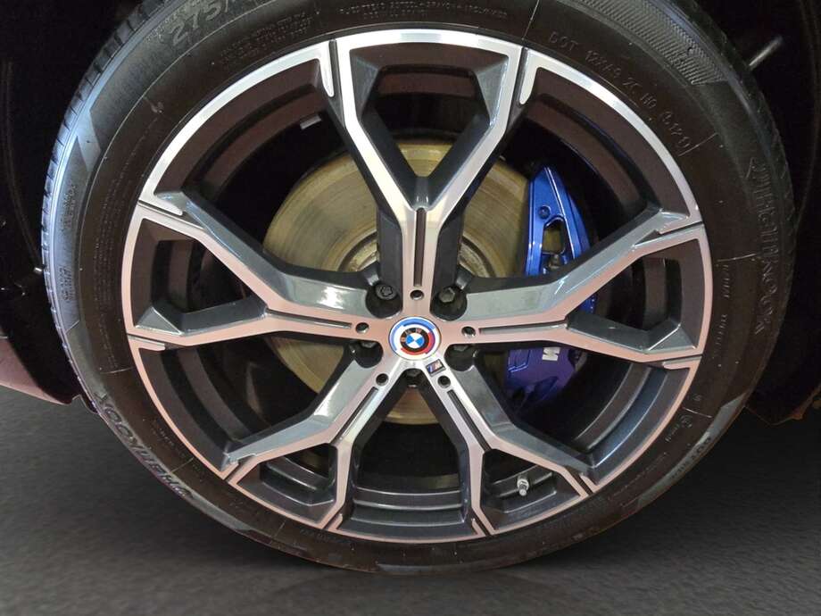 BMW X5 (Bild 9/20)