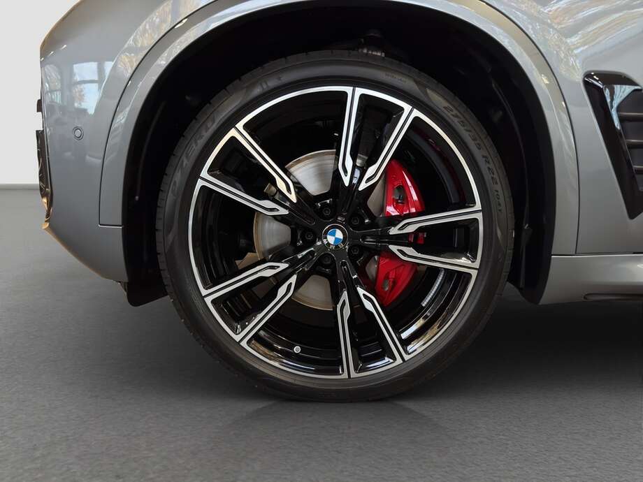 BMW X5 (Bild 8/11)