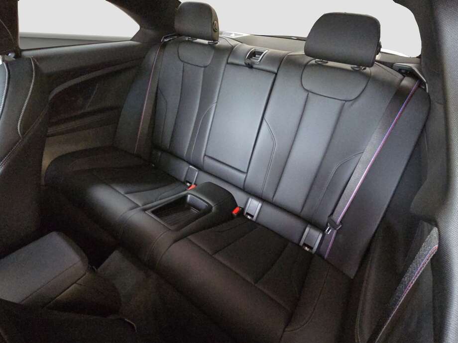 BMW M240i (Bild 14/18)
