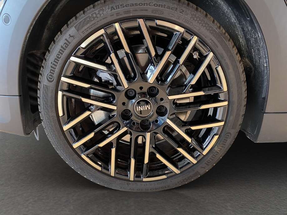 MINI Cooper C (Bild 9/17)