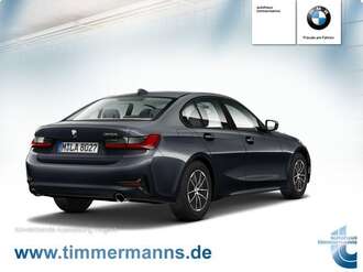 BMW 320i (Bild 2/5)