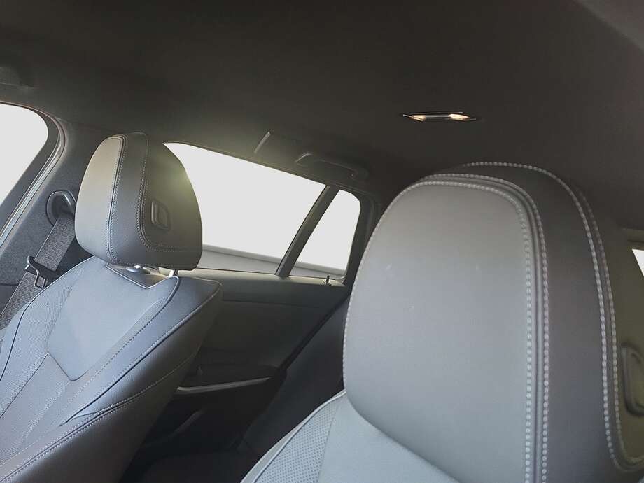 BMW 320d (Bild 11/18)