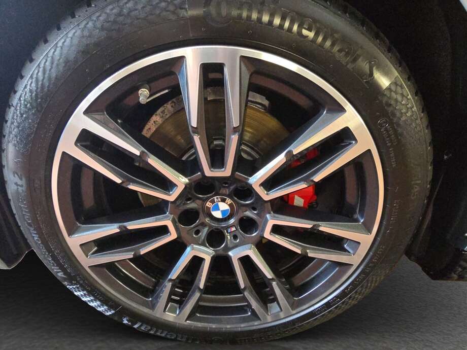 BMW 520d (Bild 9/19)