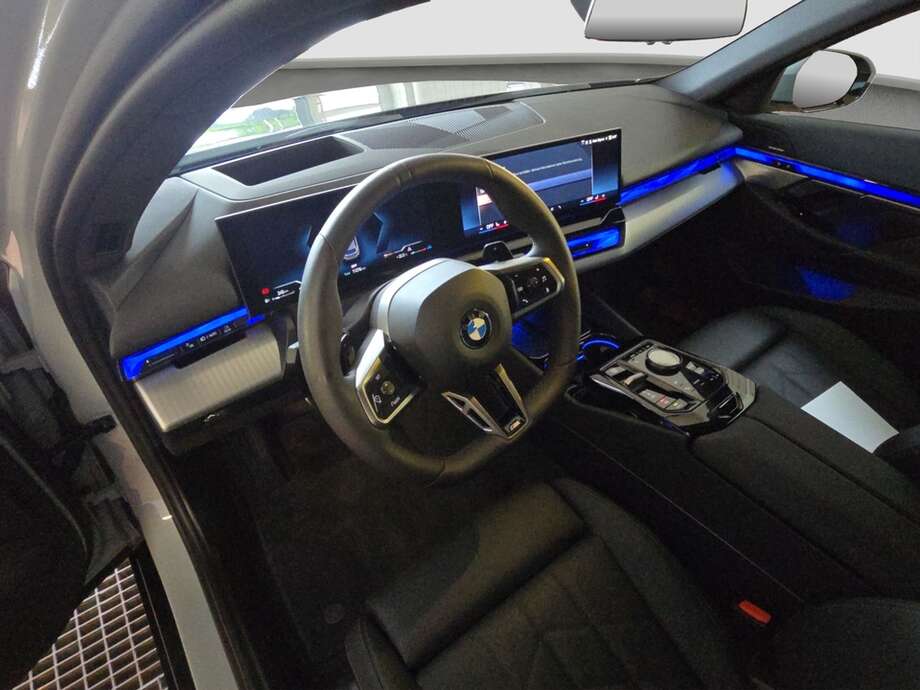 BMW 520d (Bild 10/19)