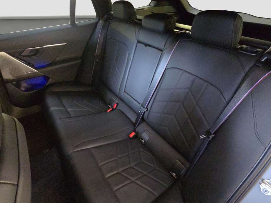 BMW 520d (Bild 14/19)