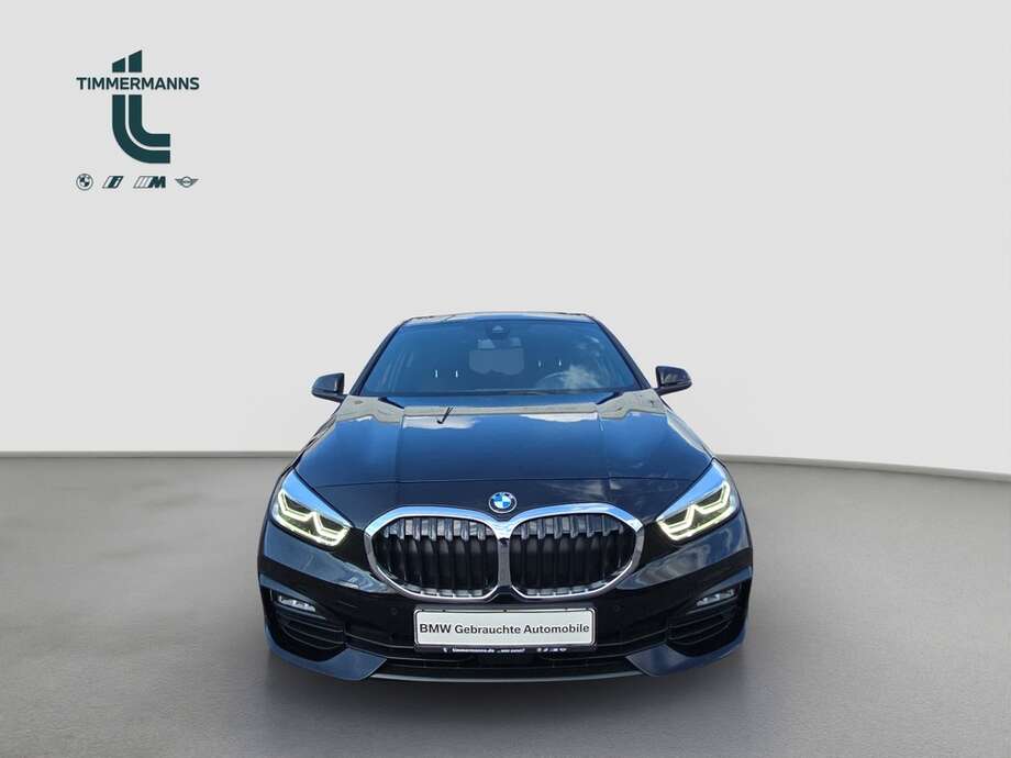 BMW 120i (Bild 8/18)