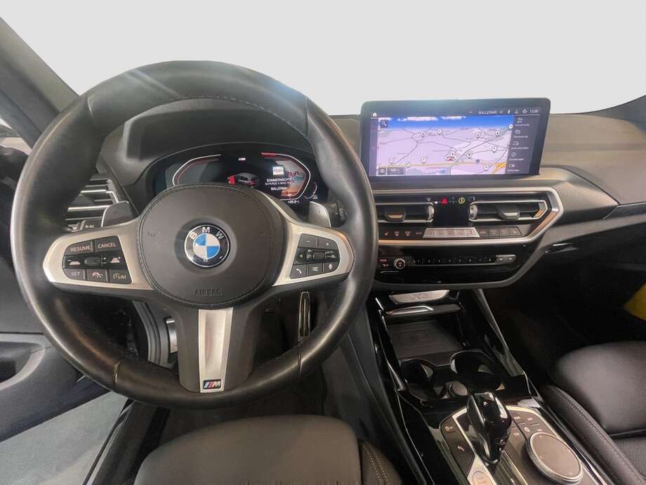 BMW X3 (Bild 10/12)