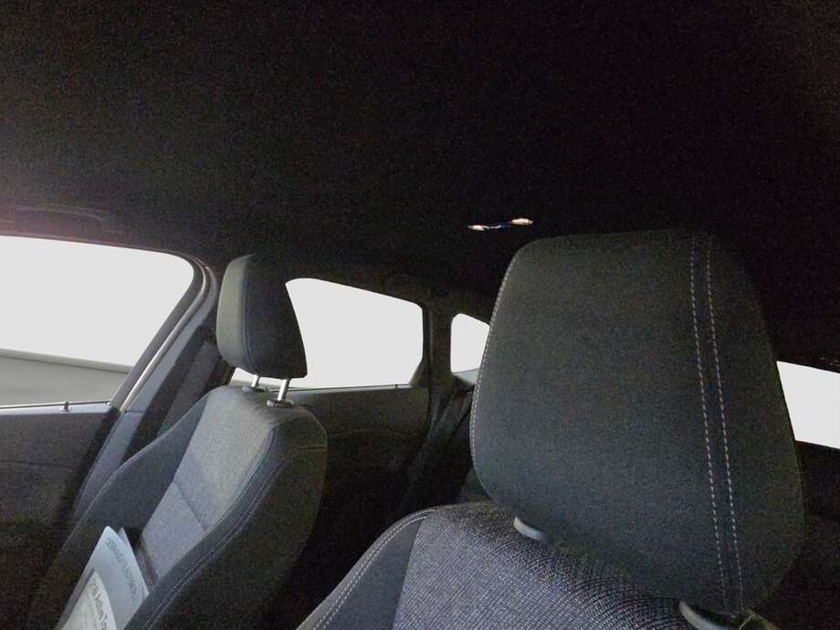 BMW 218 Active Tourer (Bild 11/18)
