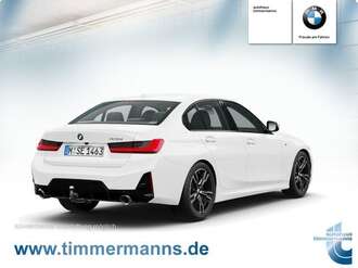 BMW 320i (Bild 2/5)