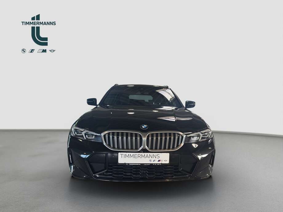 BMW 320d (Bild 8/17)