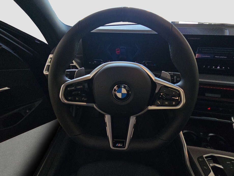 BMW 320d (Bild 12/17)