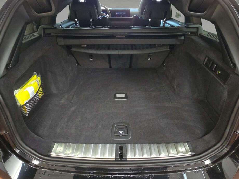 BMW 320d (Bild 15/17)