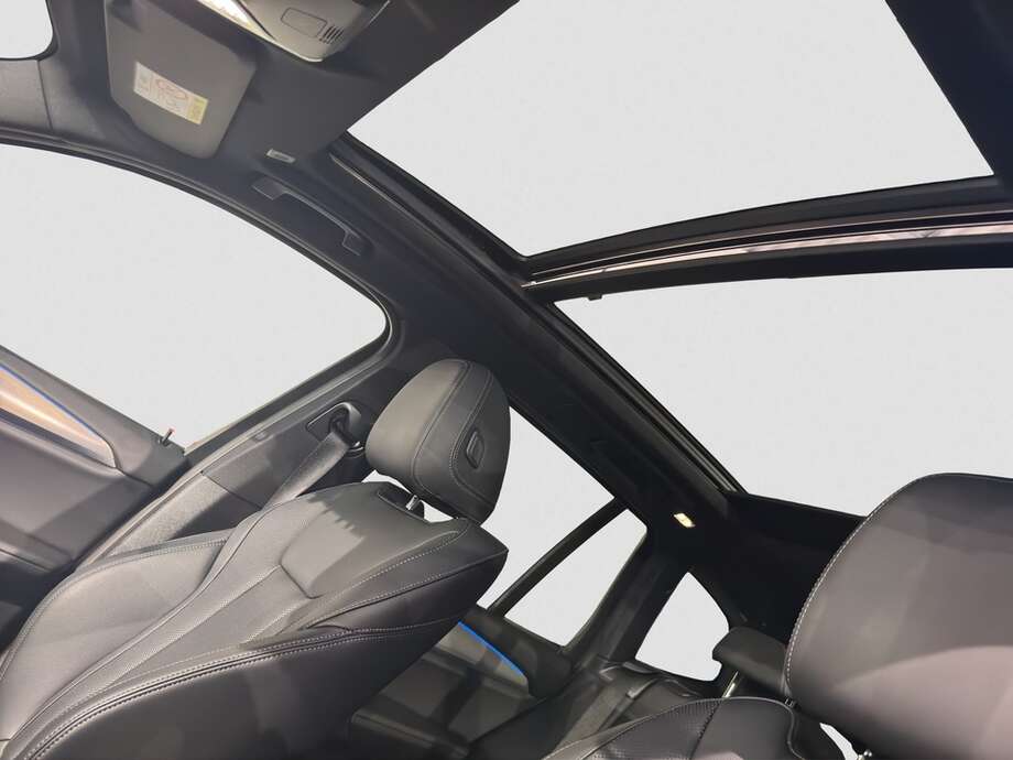 BMW X3 (Bild 12/18)