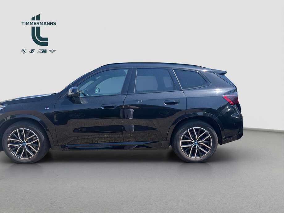 BMW iX1 xDrive30 (Bild 2/6)