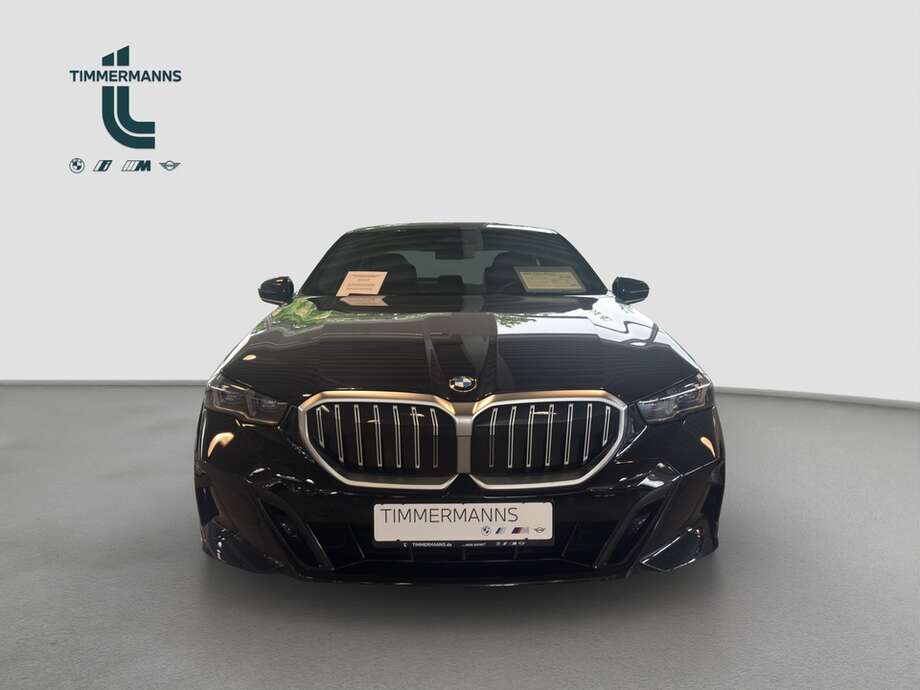 BMW 520d xDrive (Bild 4/16)