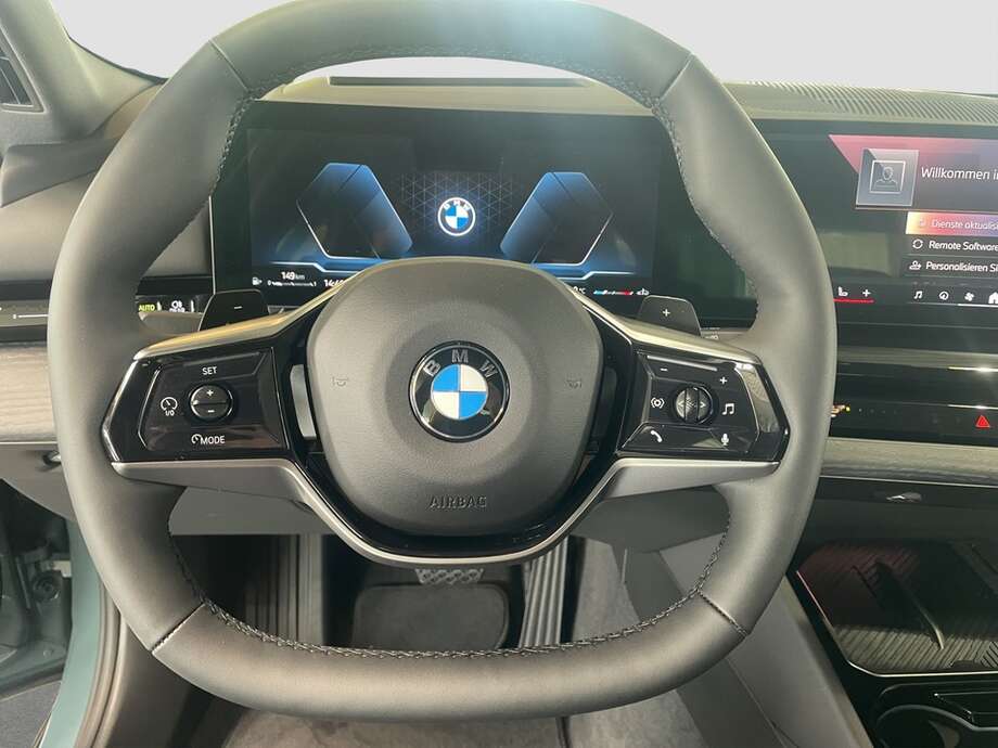 BMW 520i (Bild 12/19)