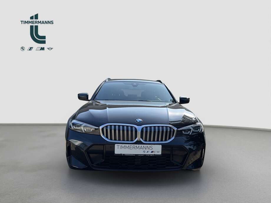 BMW 320d (Bild 8/16)