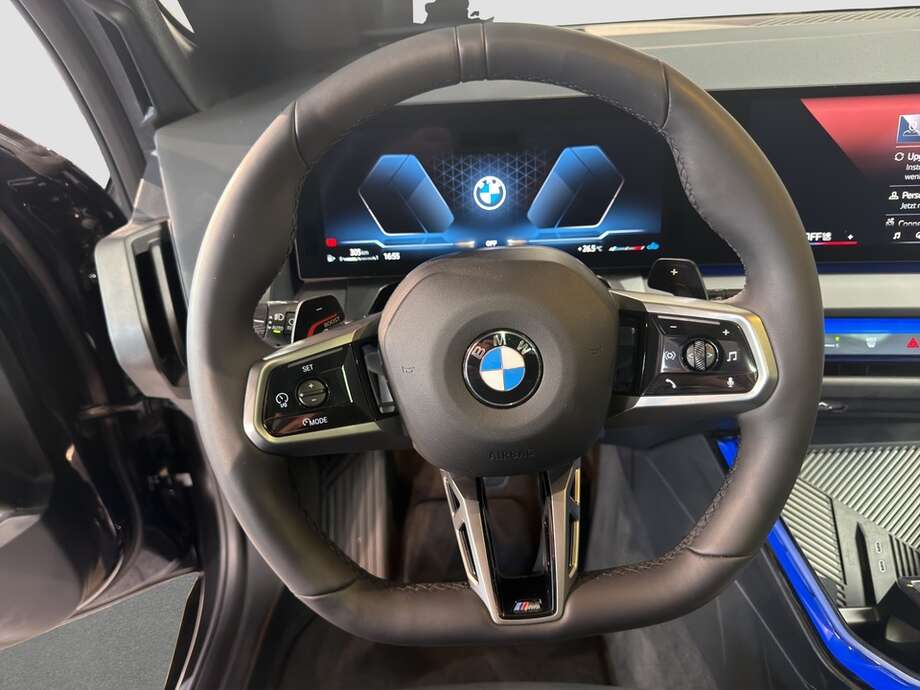 BMW X3 (Bild 12/18)