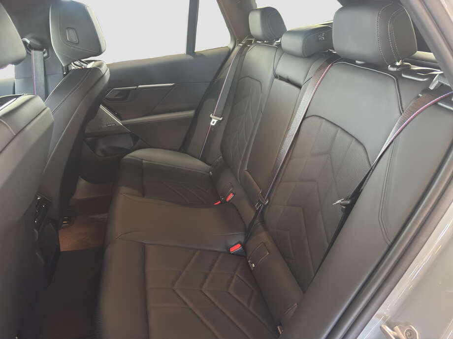BMW 520d (Bild 10/17)