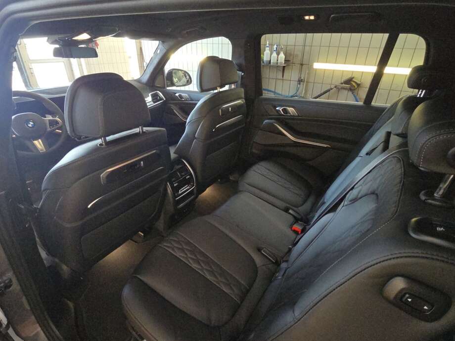 BMW X7 xDrive40d (Bild 16/19)