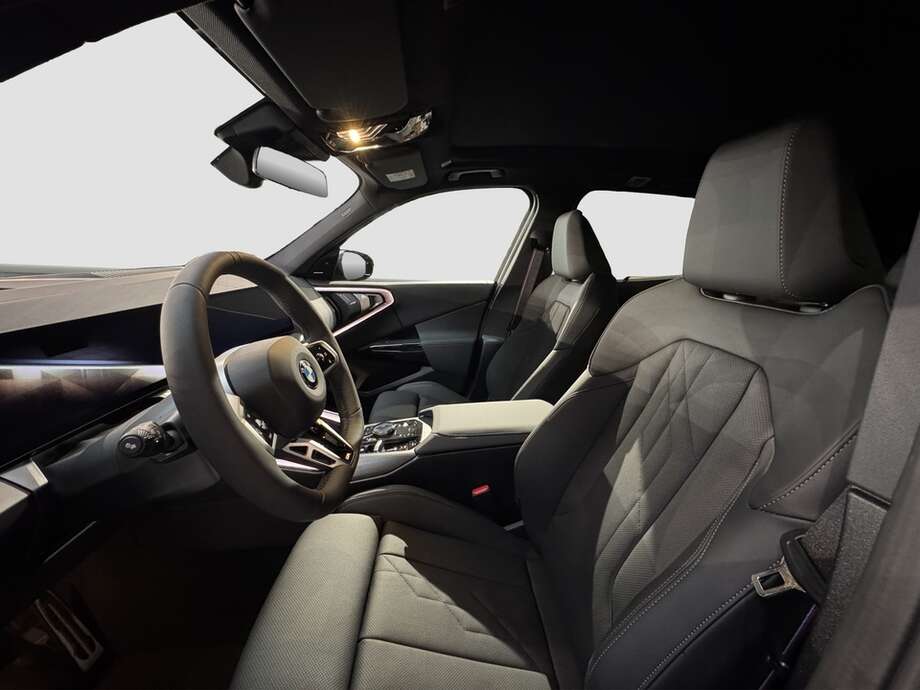 BMW X3 (Bild 10/16)