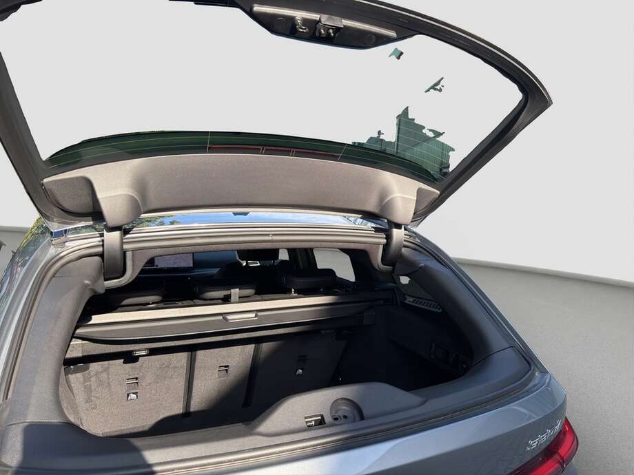 BMW 320d (Bild 14/15)