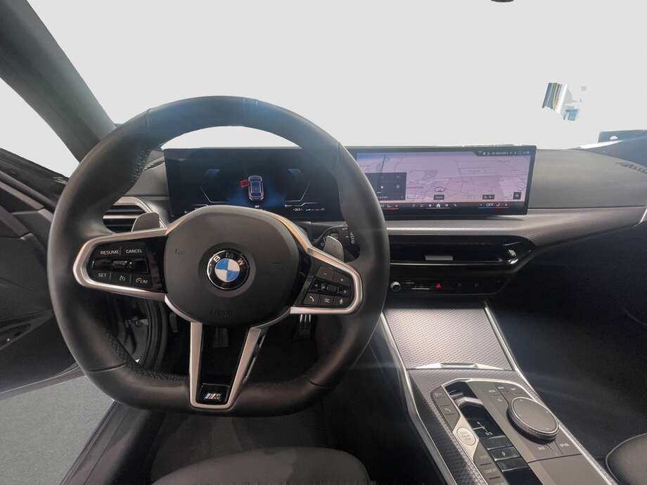 BMW 320d (Bild 11/16)