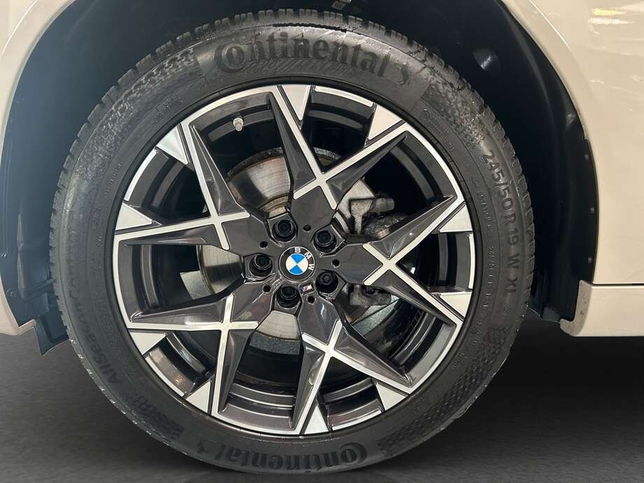BMW X3 (Bild 9/20)